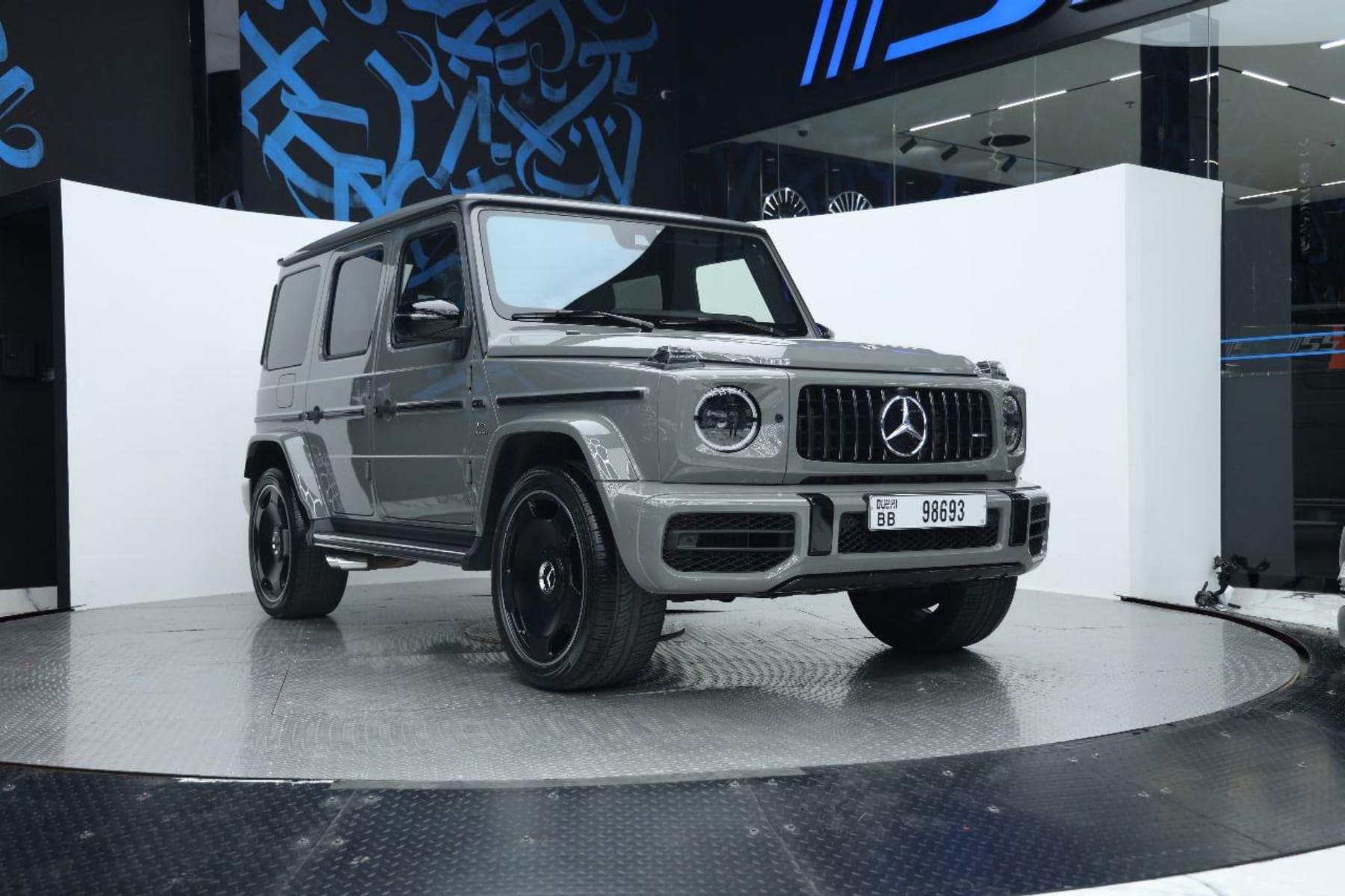 Mercedes-Benz AMG G63 view 2